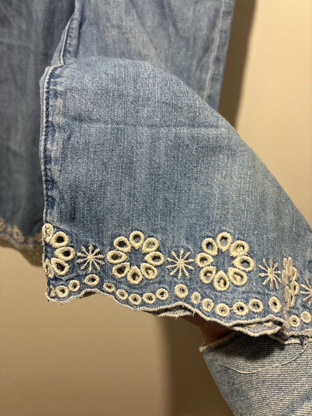 Gap jeans 8-9 year cropped length