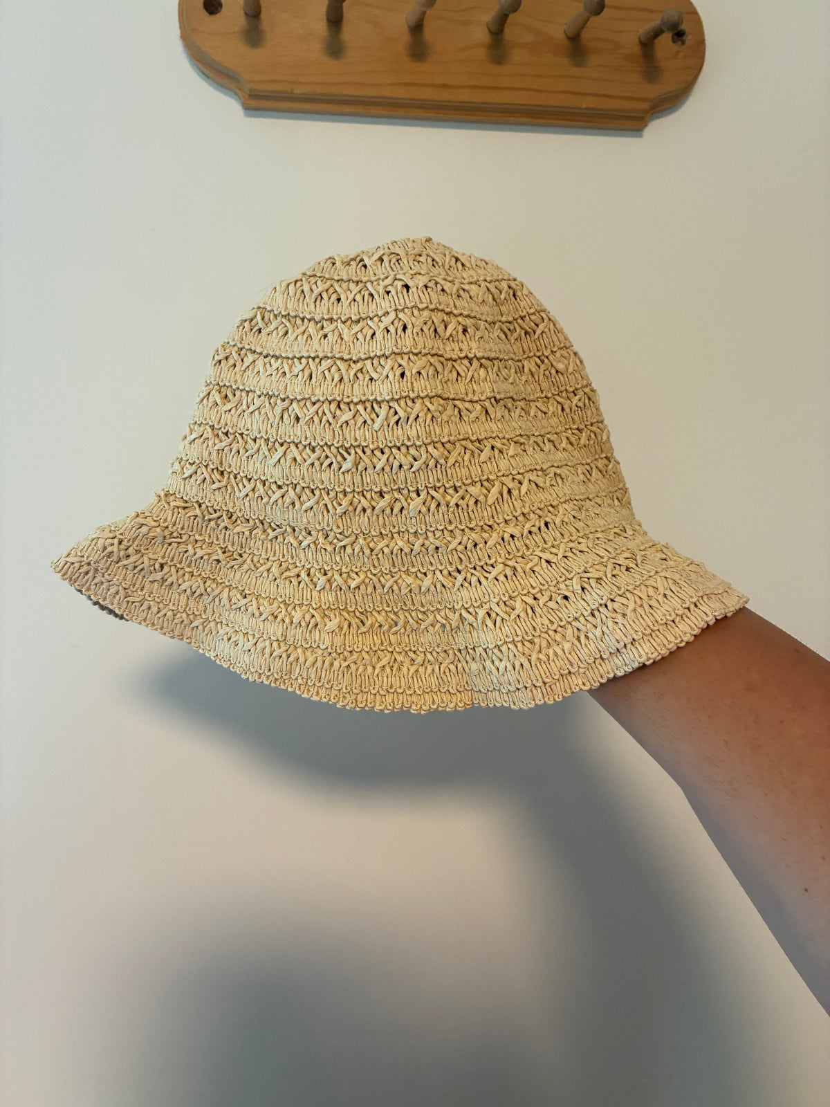 H&M summer hat 4-6 month